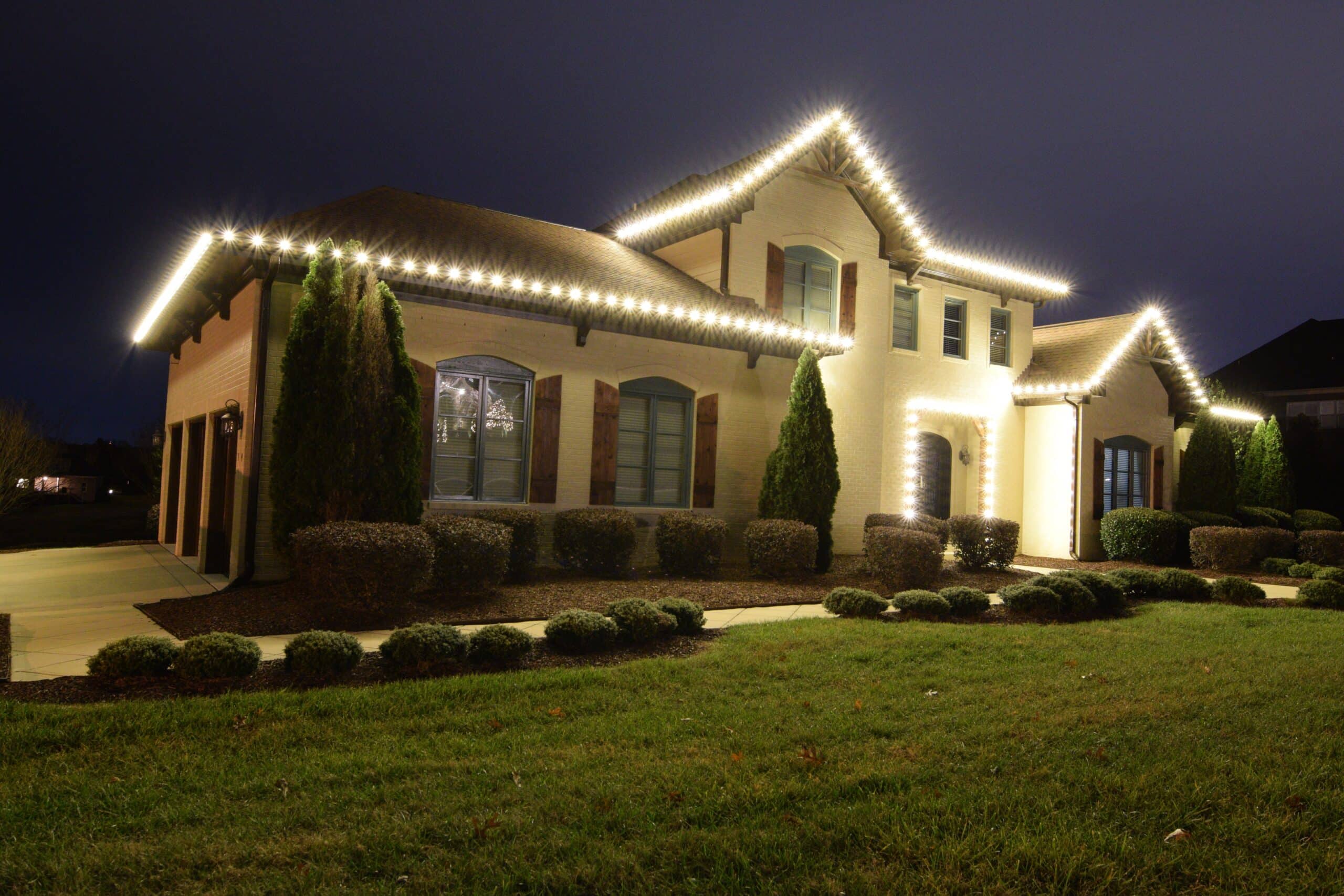 Christmas Light Hanging in Oklahoma City, OK - Takedown Included