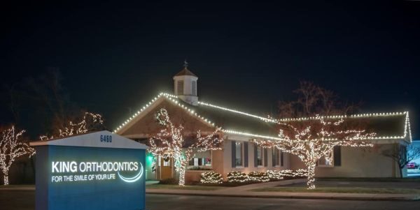 Commercial Christmas Light Install Oklahoma City 2020