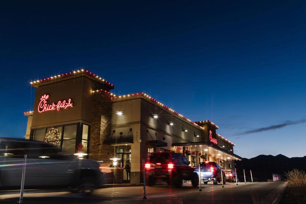 Restaurant Holiday Light Hanging Oklahoma City, Ok